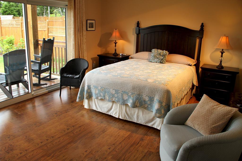 Ocean Mist Guesthouse Ucluelet Oda fotoğraf